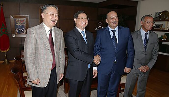 وزير الثقافة والاتصال المغربي يبحث مع نائب رئيس جمعية الصحفيين الصينيين سبل تعزيز العلاقات الثنائية في المجال الإعلامي