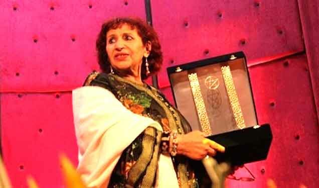 المغرب : جمعية انفاس للمسرح والسينما تكرم الممثلة المغربية عائشة ماهماه