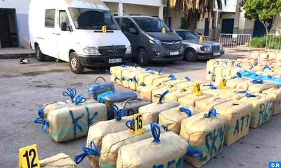 المغرب : أمن مدينة الناظور يحبط محاولة للتهريب الدولي للمخدرات وحجز أربعة أطنان و779 كلغ من مخدر الشيرا